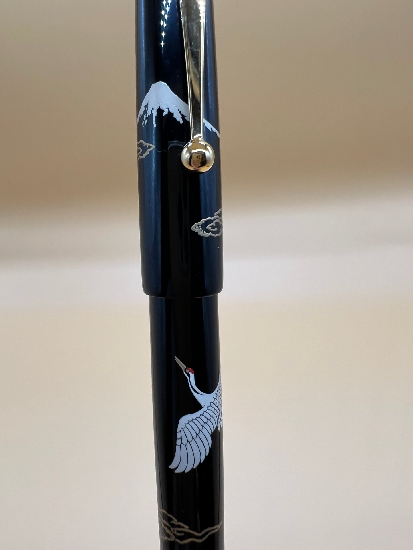 STA-6 Pilot Japanese fountain pen with Japanese lacquer artwork, 'Mt Fuji and crane."